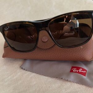 Ray-Ban RB4181 in Light Havana